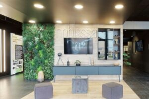 Entrée d'un cuisiniste pour démarrer une visite virtuelle
